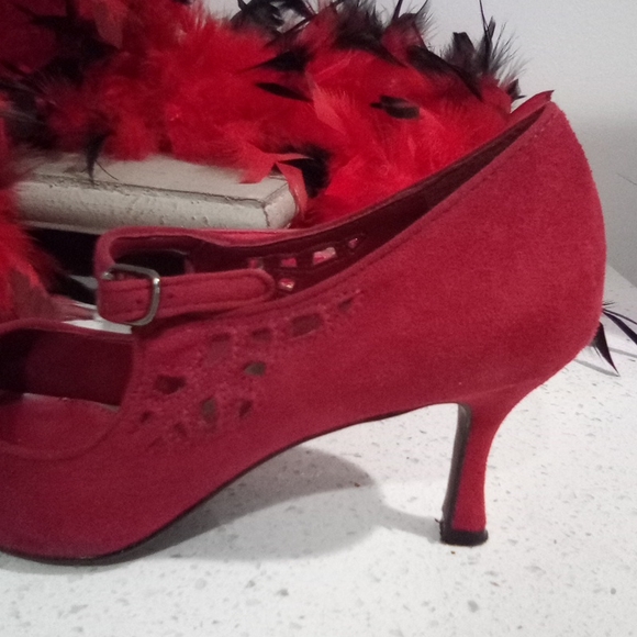 Predictions Lipstick Red Point Toe Kitten Heel Maryjanes - Picture 15 of 16